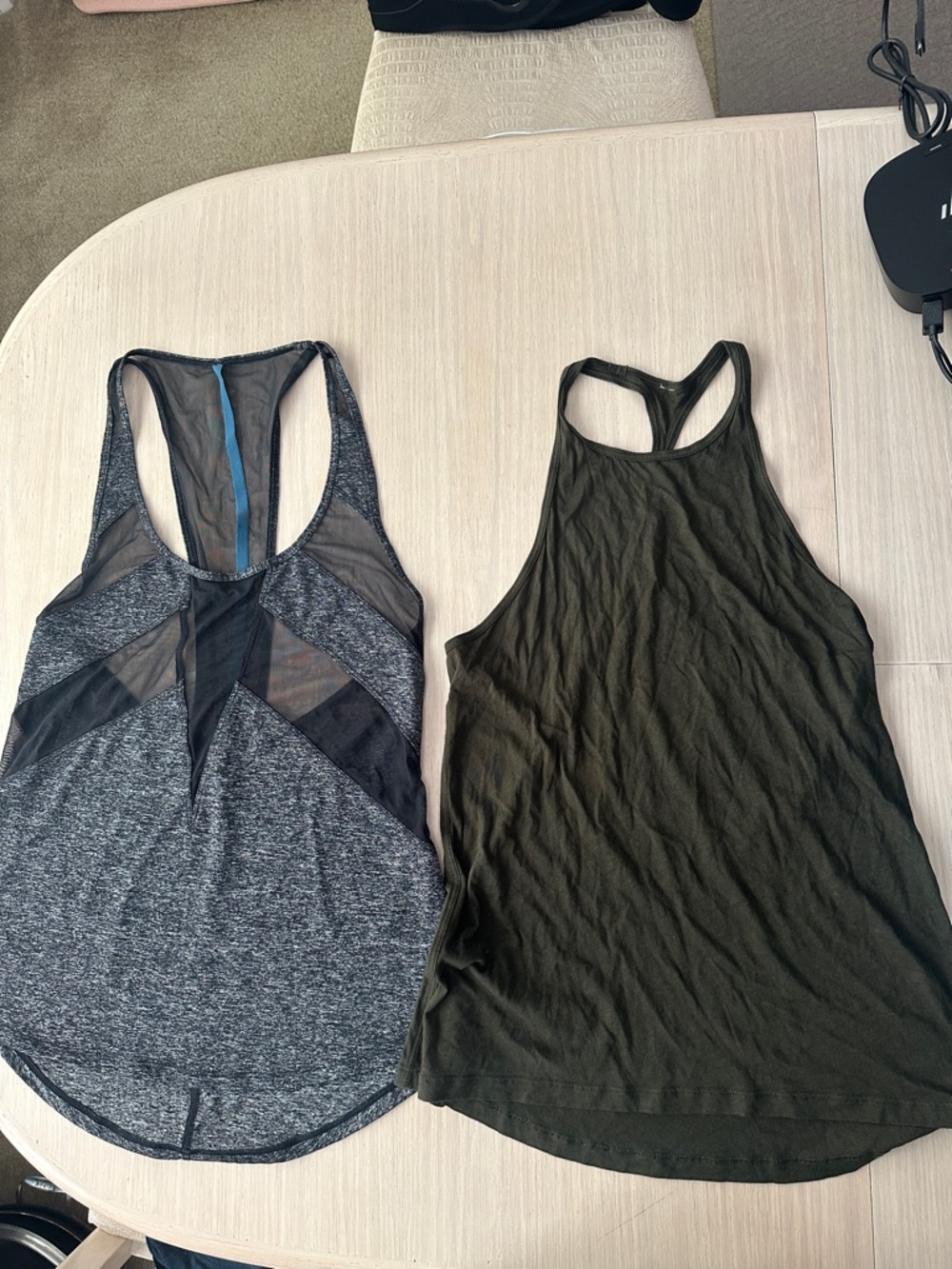 Lululemon Racerback set 2 Tanks Top - Olive Green & Black sz 2